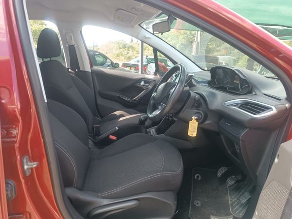 2021-Peugeot-208-12-Active image:8