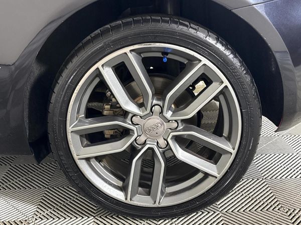 2016-Audi-A3-3-dr-14-TFSI-S-Auto image:4