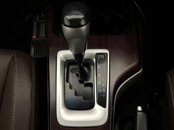 2019-Toyota-Fortuner-28-GD-6-4x4-Auto image:9