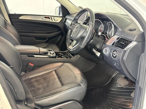 2017-Mercedes-Benz-GLE-250d-4Matic image:9
