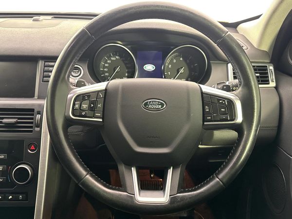 2016-Land-Rover-Discovery-Sport-20-Si4-SE image:11