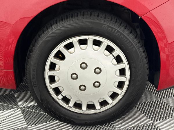 2013-Fiat-500-12 image:3