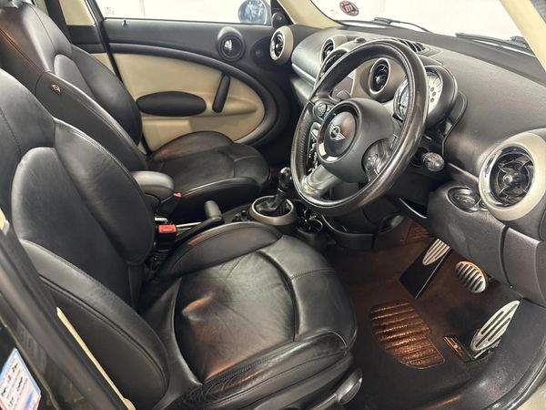 2012-MINI-Countryman-Cooper-S-Auto image:9
