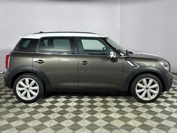 2012-MINI-Countryman-Cooper-S-Auto image:16