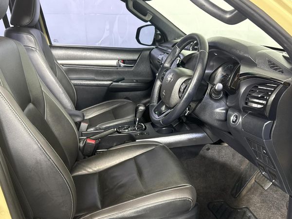 2022-Toyota-Hilux-28-GD-6-Raised-Body-Legend-RS-4x4-Auto-Double-Cab image:9