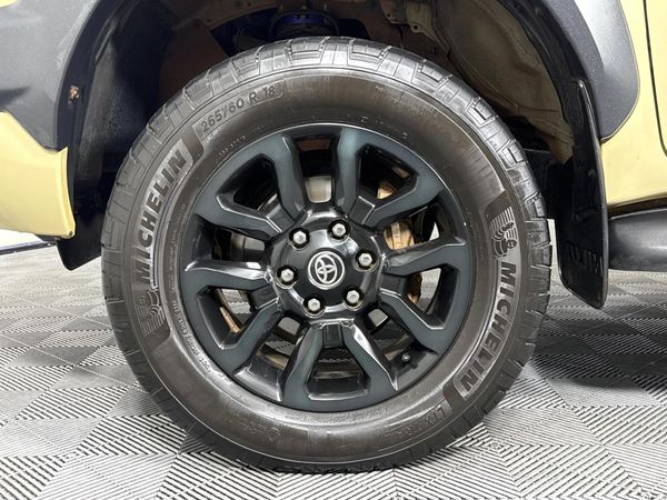 2022-Toyota-Hilux-28-GD-6-Raised-Body-Legend-RS-4x4-Auto-Double-Cab image:4