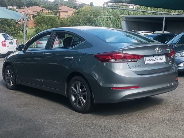 2019-Hyundai-Elantra-16-Executive image:4