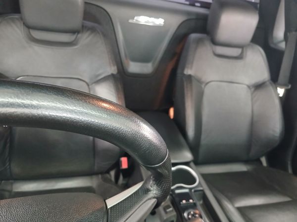 2009-Chevrolet-Lumina-60-SS-Ute-Auto image:10