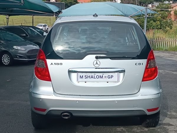 2011-Mercedes-Benz-A-Class-A-180-CDI-Elegance-Auto image:6