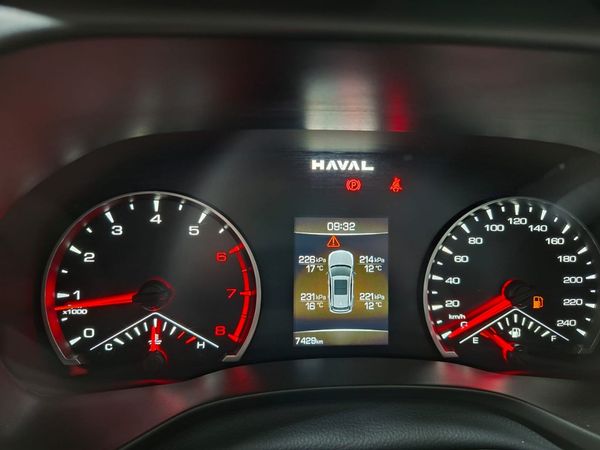 2026-Haval-Jolion-15T-City image:17