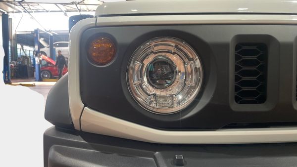 2022-Suzuki-Jimny-15-GLX image:17