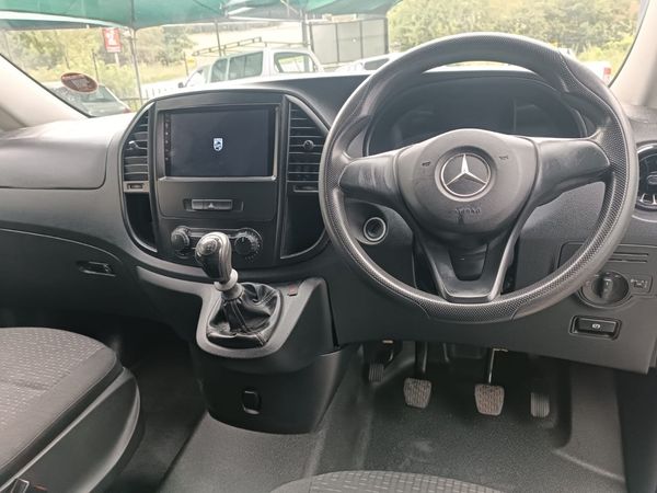 2023-Mercedes-Benz-Vito-111-16-CDI-Panel-Van image:9