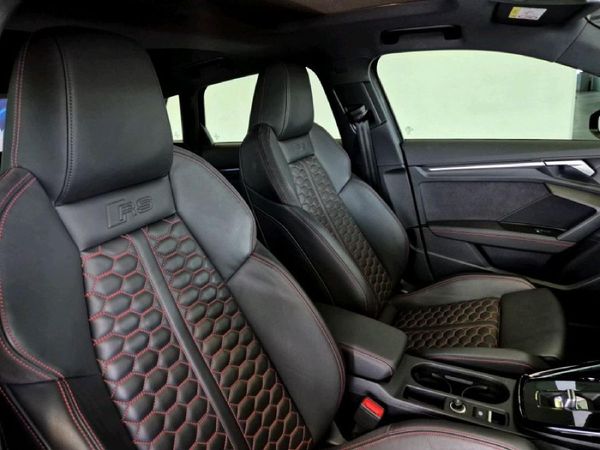 2024-Audi-RS3-Sportback-Quattro-Auto image:12