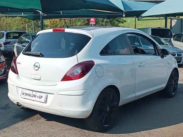 2014-Opel-Corsa-14-Sport-3-dr image:5
