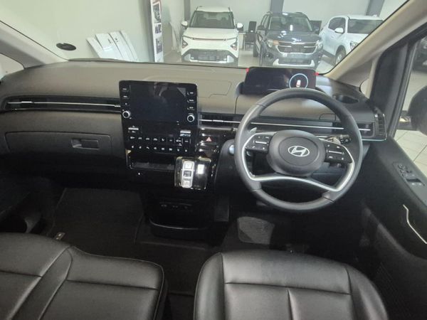 2025-Hyundai-Staria-22d-Elite-Auto image:11