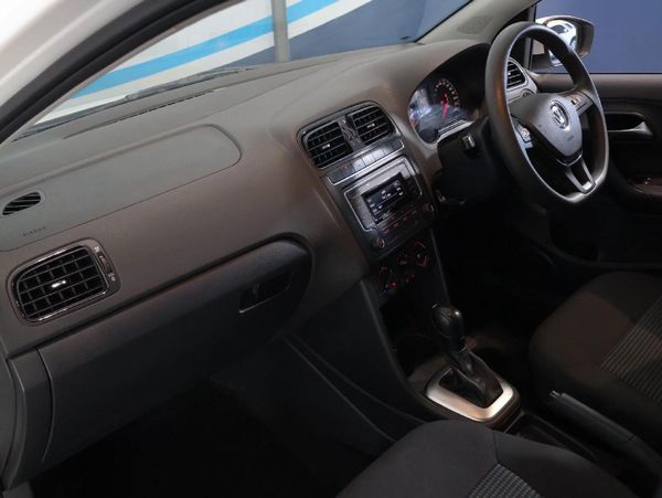 2023-Volkswagen-Polo-Vivo-16-Comfortline-Auto-5-dr image:14
