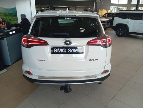 2017-Toyota-RAV4-20-GX-Auto image:1