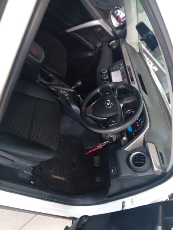 2017-Toyota-RAV4-20-GX-Auto image:2