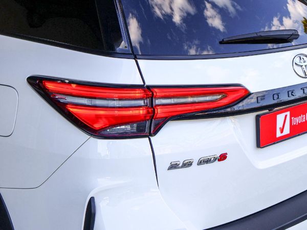 2025-Toyota-Fortuner-28-GD-6-RB-Auto image:9