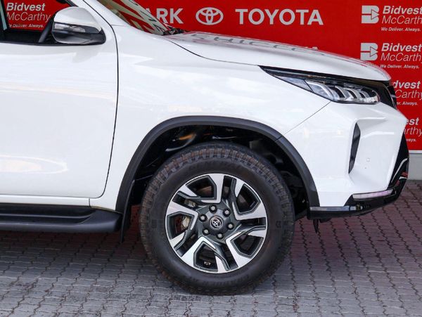2025-Toyota-Fortuner-28-GD-6-RB-Auto image:8