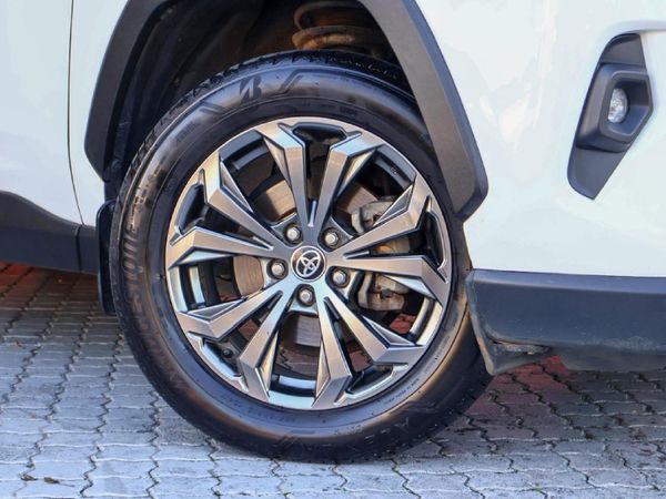 2023-Toyota-RAV4-25-VX-Hybrid-CVT-E-Four image:6
