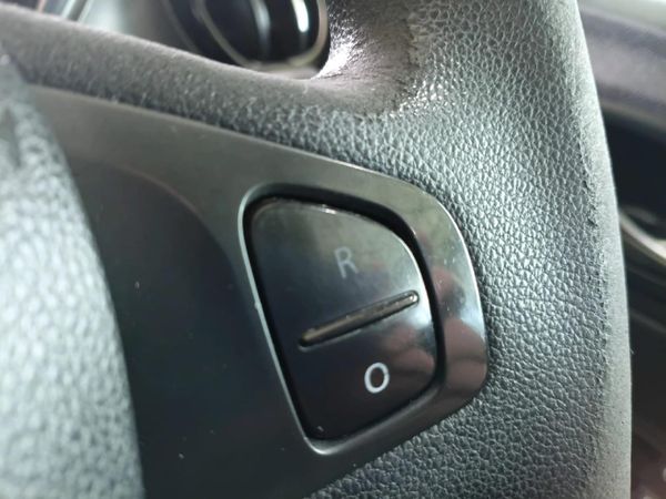 2017-Renault-Captur-900T-Expression-66kW image:16