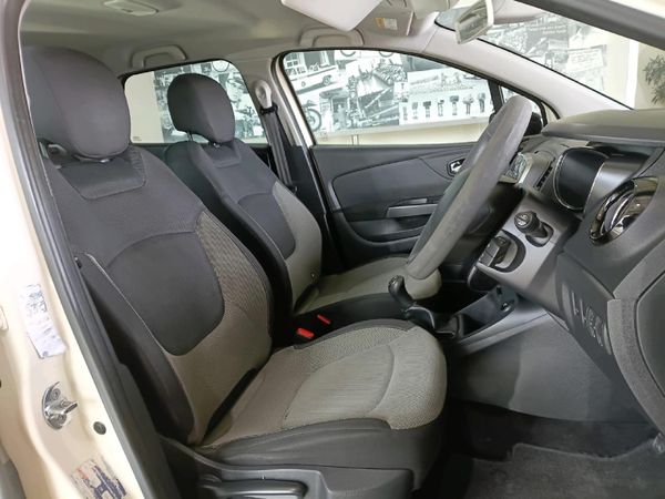 2017-Renault-Captur-900T-Expression-66kW image:17