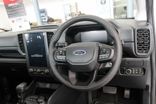 2025-Ford-Ranger-20D-XL-HR-4x4-Auto-Single-Cab image:4