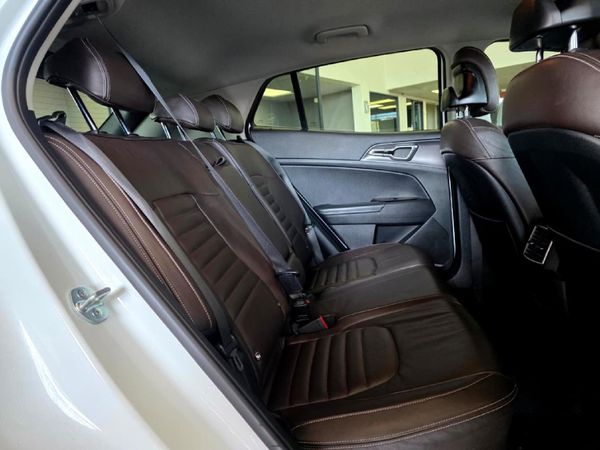 2023-Kia-Sportage-16-T-GDI-LX-Auto image:3