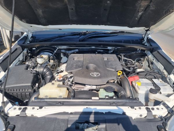 2020-Toyota-Hilux-24-GD-6-Raised-Body-SRX-Auto-Double-Cab image:13