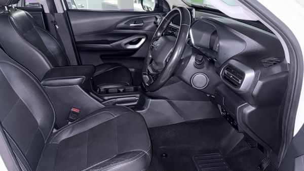 2023-Peugeot-Landtrek-19D-4Action-4x4-Double-Cab-Auto image:14