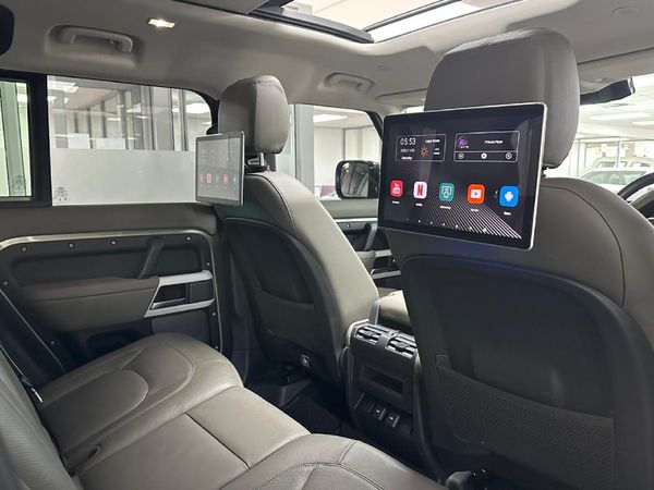 2024-Land-Rover-Defender-110-D250-SE image:11