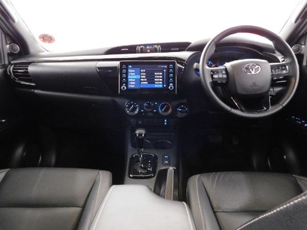 2025-Toyota-Hilux-28-GD-6-Raised-Body-Legend-4x4-Auto-Extended-Cab image:15
