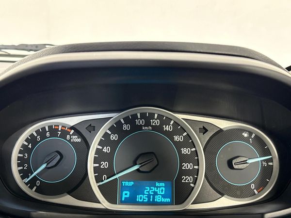 2016-Ford-Figo-15-Titanium-Auto image:1