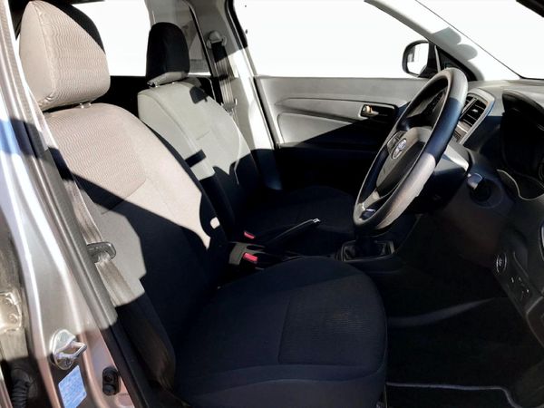 2022-Toyota-Urban-Cruiser-15-Xi image:13