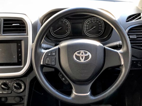 2022-Toyota-Urban-Cruiser-15-Xi image:7