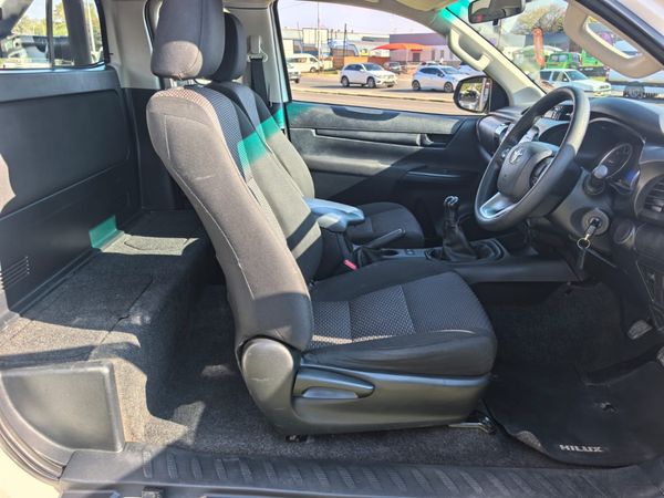 2017-Toyota-Hilux-24-GD-6-Raised-Body-SRX-Extended-Cab image:15