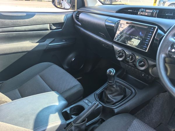 2017-Toyota-Hilux-24-GD-6-Raised-Body-SRX-Extended-Cab image:17