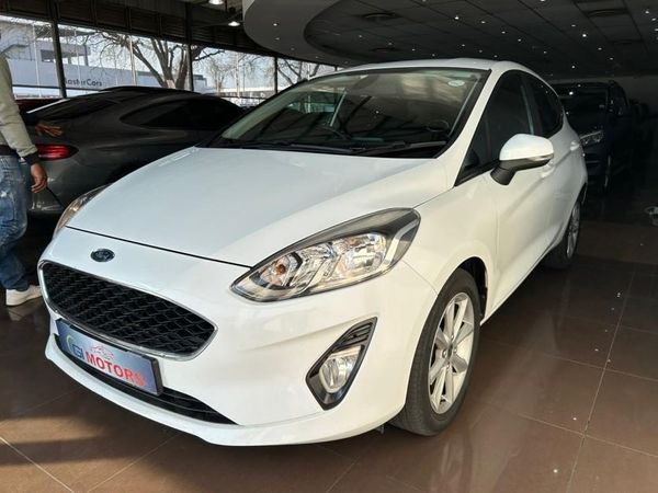 2018-Ford-Fiesta-10-EcoBoost-Trend-5-dr image:1