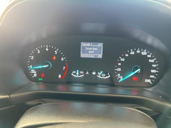 2018-Ford-Fiesta-10-EcoBoost-Trend-5-dr image:7