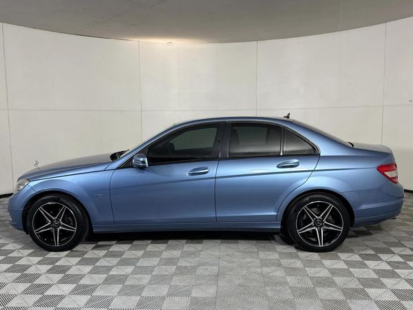 2010-Mercedes-Benz-C-Class-C-180K-BE-Elegance-Auto image:19