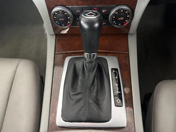 2007-Mercedes-Benz-C-Class-C-200K-Elegance-Auto image:8