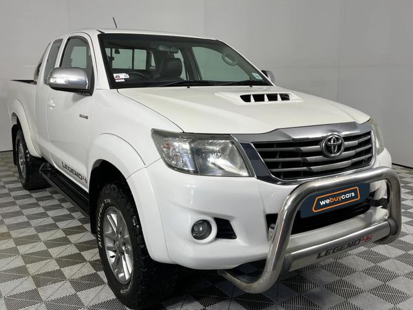 2015-Toyota-Hilux-30-D-4D-Legend-45-Xtra-Cab image:13