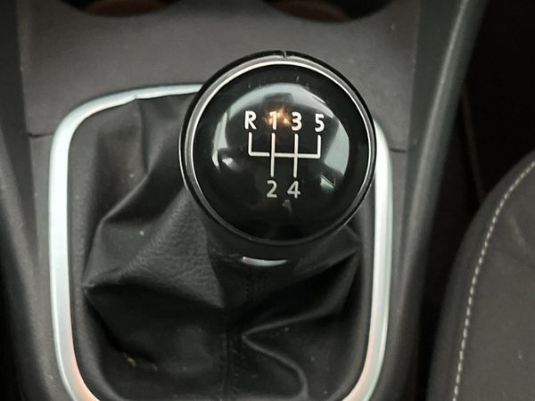 2018-Volkswagen-Polo-GP-16-Comfortline image:10