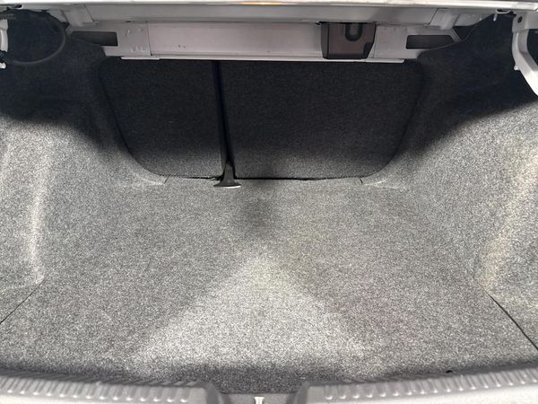 2018-Volkswagen-Polo-GP-16-Comfortline image:12