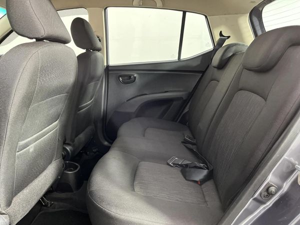 2016-Hyundai-i10-11-Motion-Auto image:3
