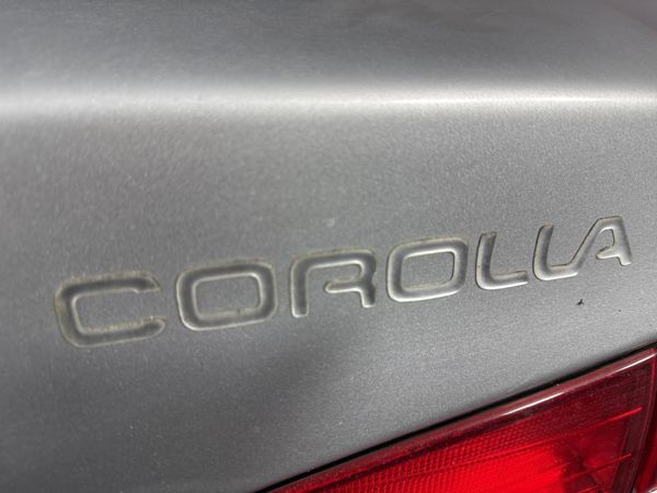 2002-Toyota-Corolla-160i-GLE-Auto image:11