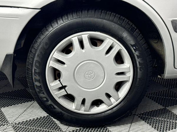 2002-Toyota-Corolla-160i-GLE-Auto image:7