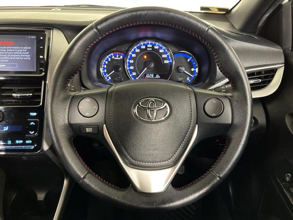 2019-Toyota-Yaris-15-Sport-5-dr image:11