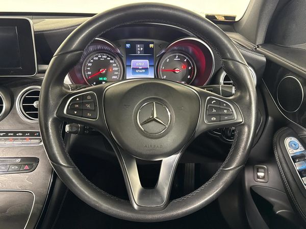 2017-Mercedes-Benz-GLC-250d image:10
